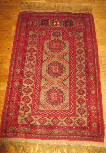M931M Nr 16 Hand knotted Persian Carpet